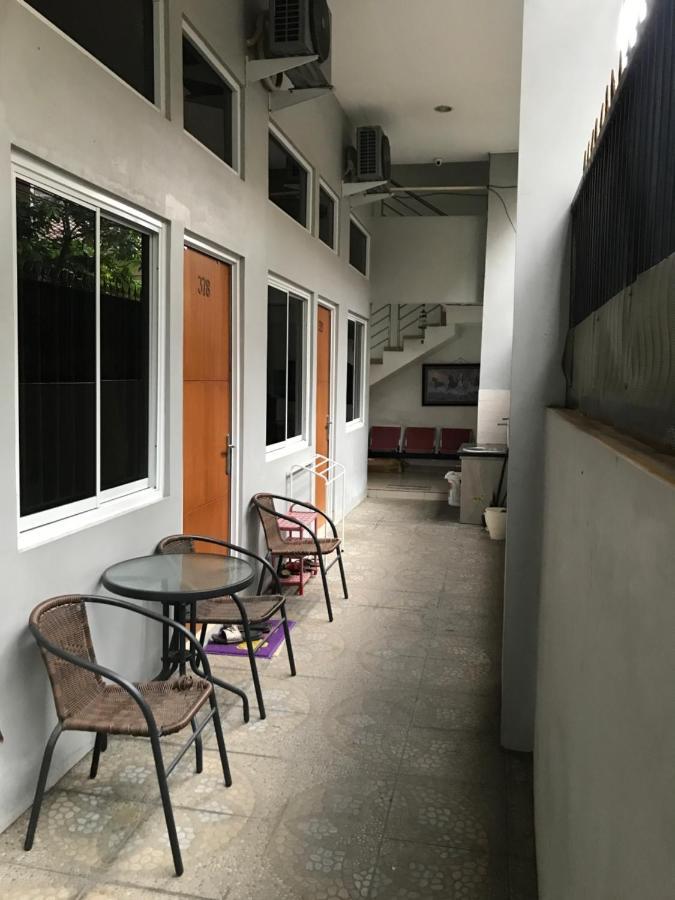 37 Guesthouse Jakarta Exterior foto